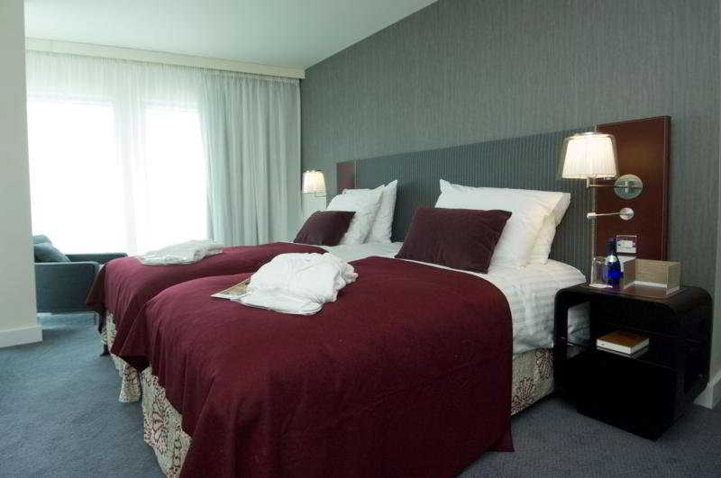 Radisson Blu Cardiff 2