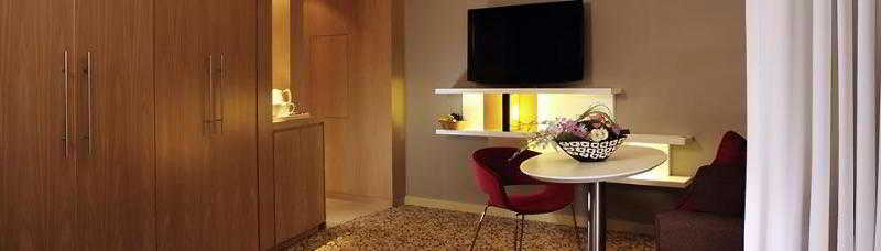 Novotel Suites Dubai Mall Of The Emirates 3