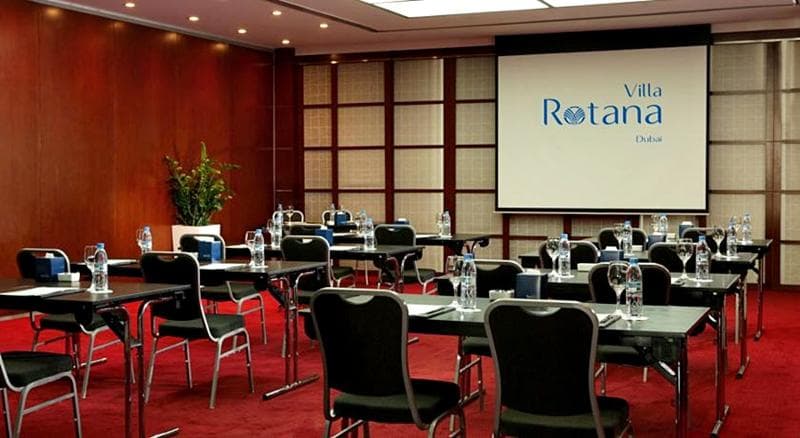 Villa Rotana 4