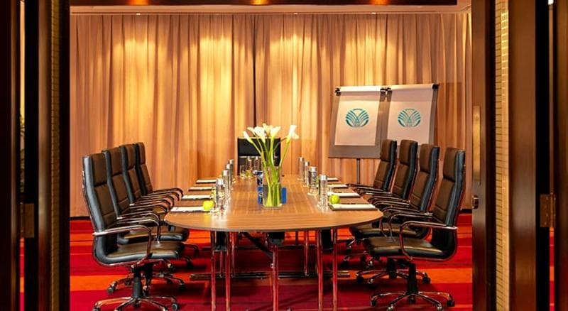 Media Rotana Hotel 4