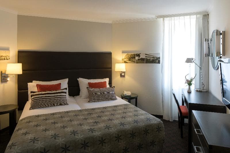 Hotel Metropolitan & Metropolitan Suites photo 1