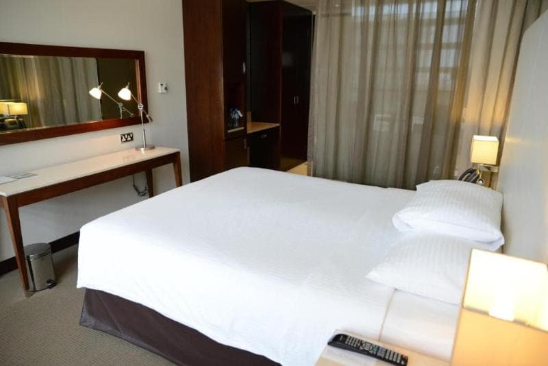 Centro Yas Island 4
