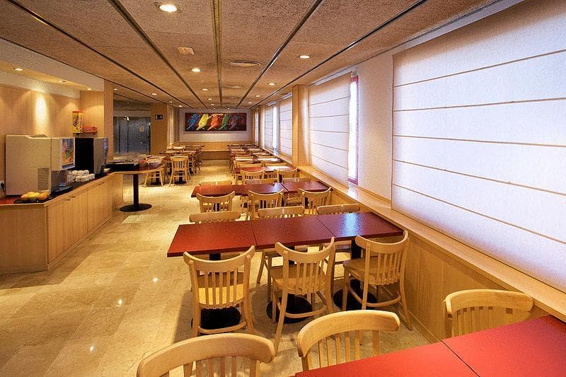 Hotel Basic 4