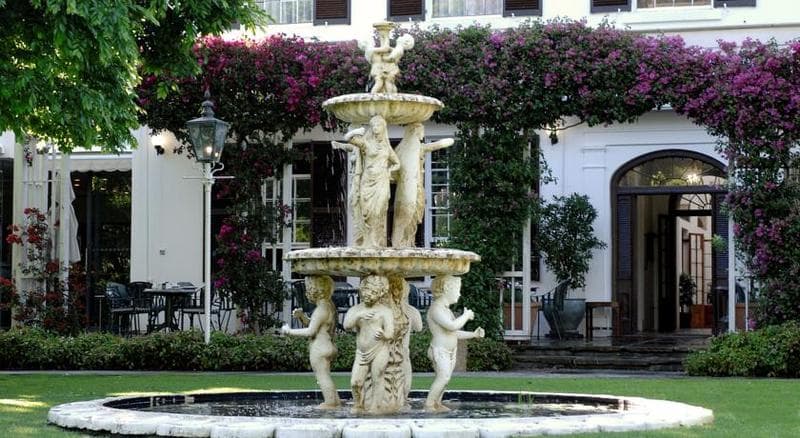 Vineyard Hotel 2