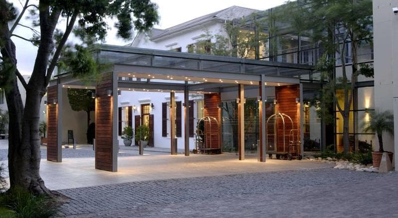 Vineyard Hotel 3