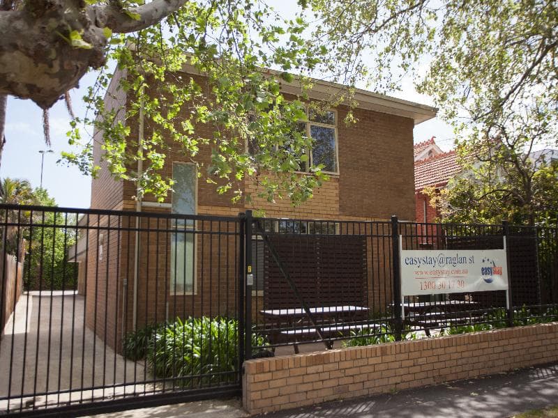 Easystay Raglan Street main