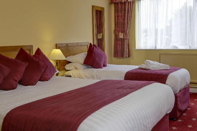 Tiverton Hotel Lounge & Venue 5