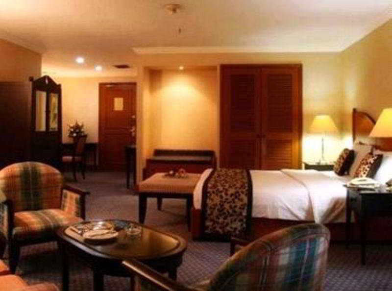 The Acacia Jakarta (Adults only) 4