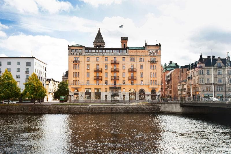 Elite Grand Hotel 2