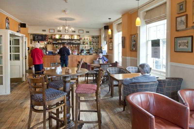 Lamb Hotel main