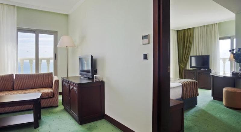 Crowne Plaza Antalya 3