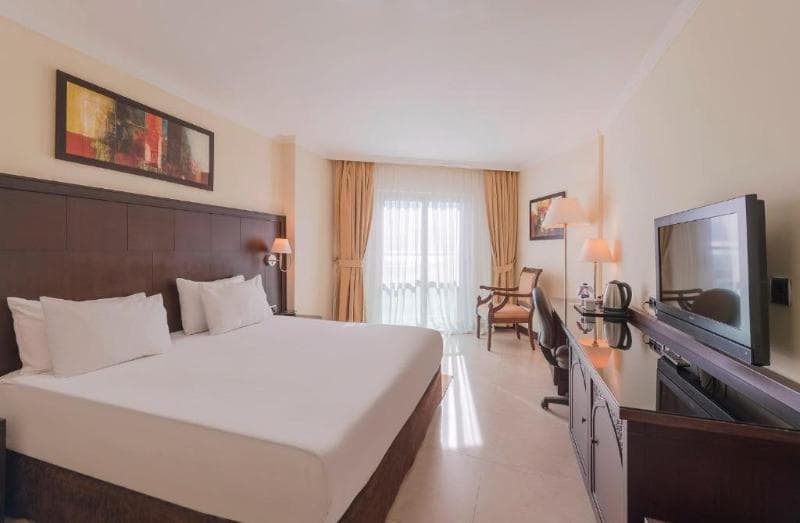 Crowne Plaza Antalya 4