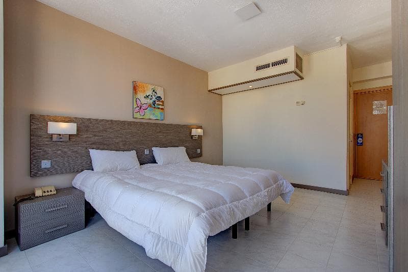 Primera Hotel 5