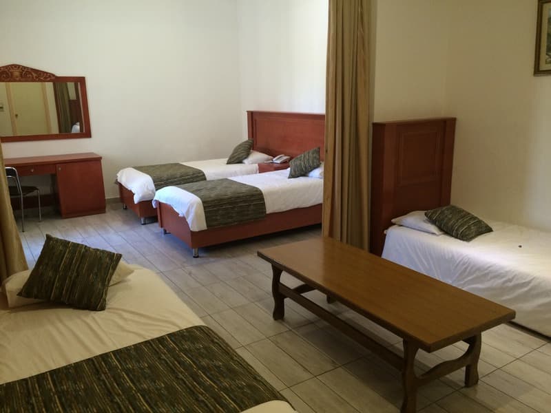 New Capitol Hotel main