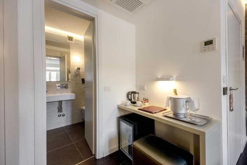 Hotel Albergo Abruzzi 5