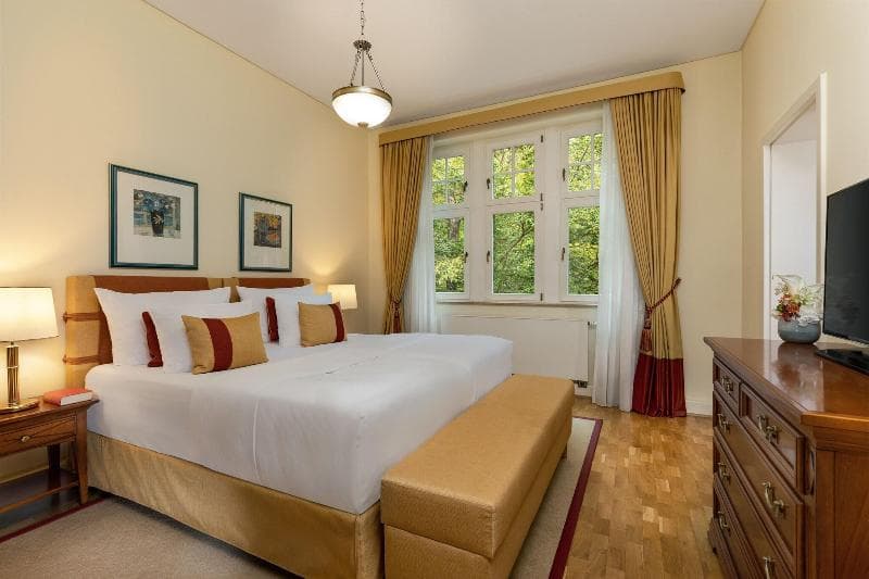Falkenstein Grand, An Autograph Collection Hotel 4
