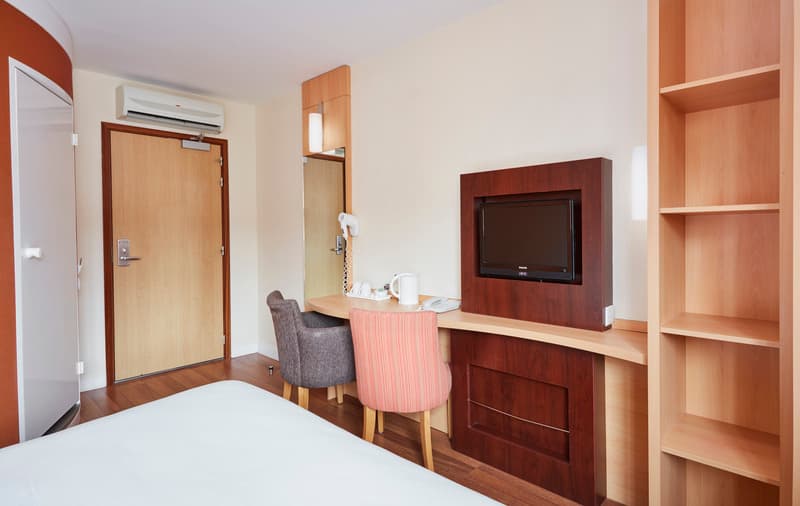 ibis Belfast City Centre Hotel 5