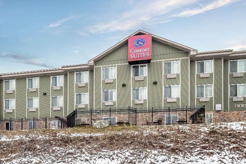 Comfort Suites Anchorage International Airport photo 1