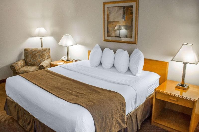 Quality Inn & Suites 3