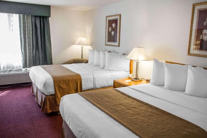 Quality Inn & Suites 4