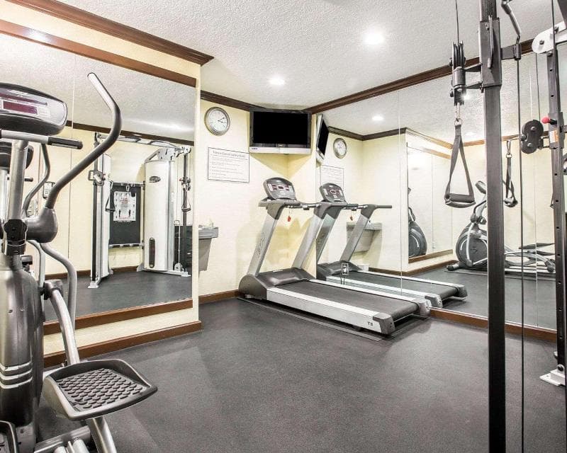 Quality Inn San Diego I-5 Naval Base photo 1