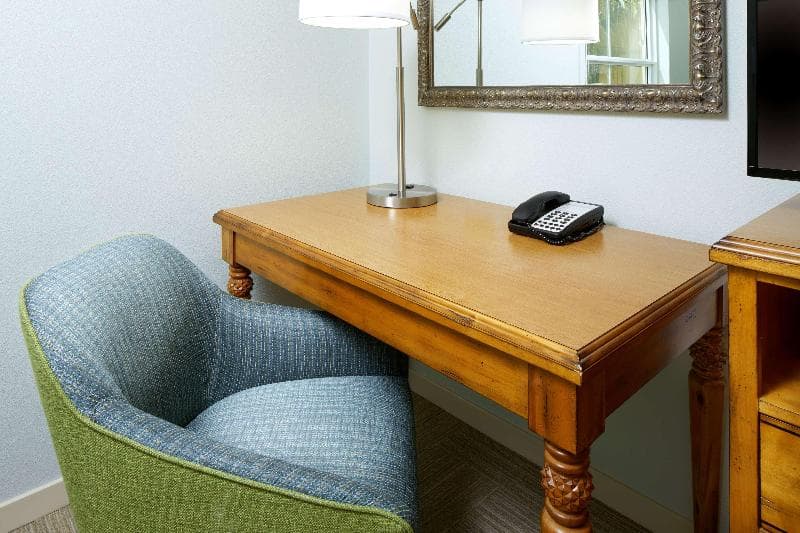 Hampton Inn & Suites Savannah/Midtown 5