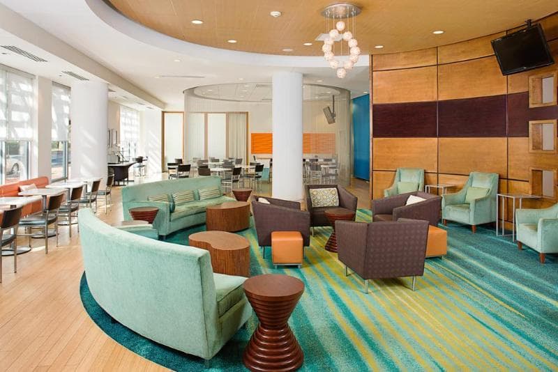 SpringHill Suites Savannah Downtown/Historic District 4
