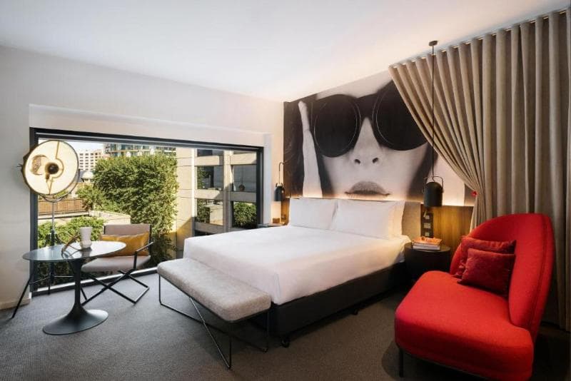 Hotel Indigo Melbourne on Flinders 3