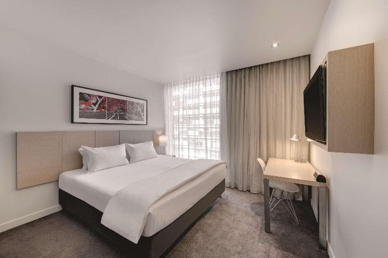 Travelodge Hotel Melbourne Docklands 5