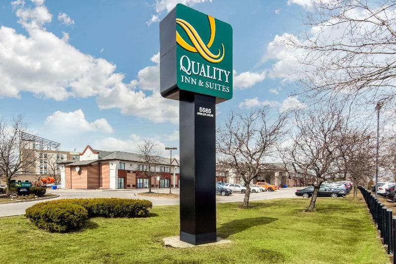 Quality Inn & Suites Mississauga 2