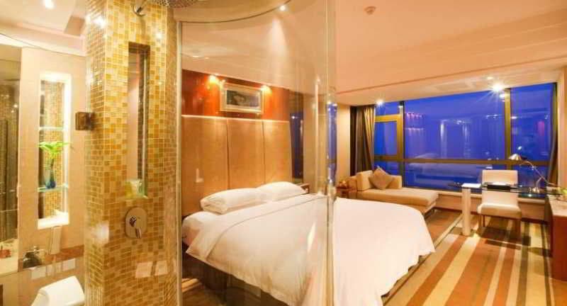 Bayshore Hotel Dalian 4