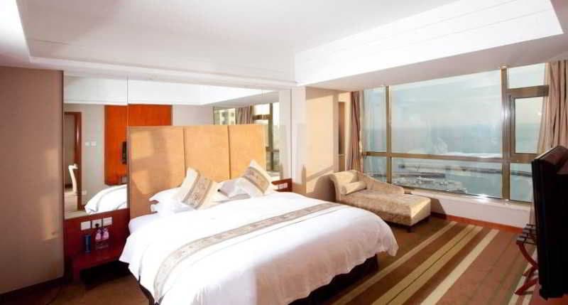 Bayshore Hotel Dalian 5