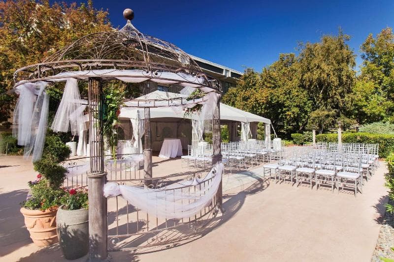 DoubleTree by Hilton Hotel Sacramento 2