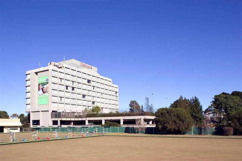 Mercure Sydney Parramatta 2