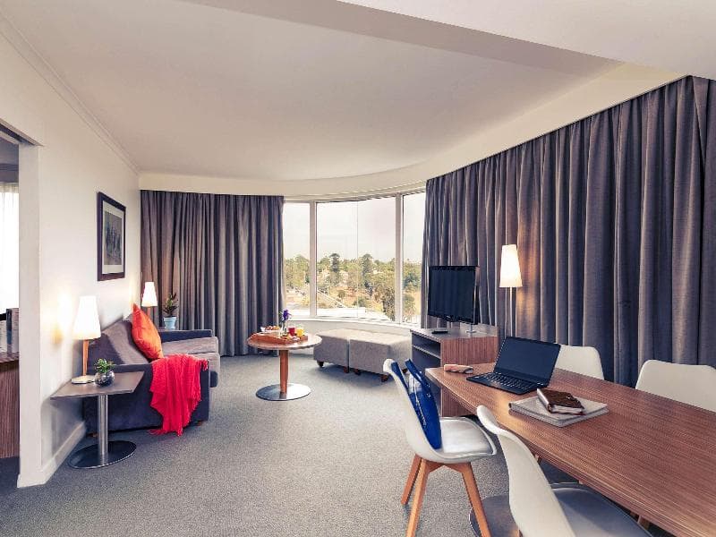 Mercure Sydney Parramatta photo 1