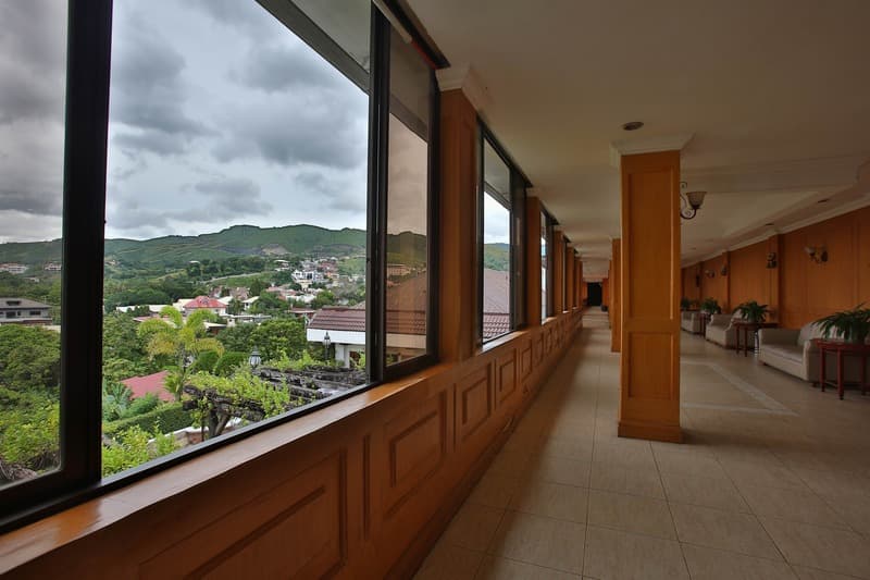 Crown Regency Residences Cebu 4