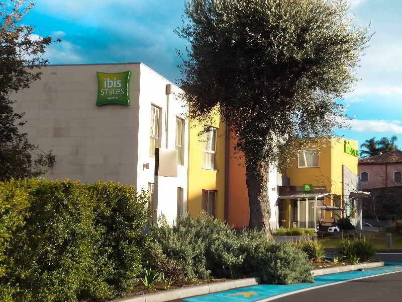 Ibis Styles Catania Acireale 4