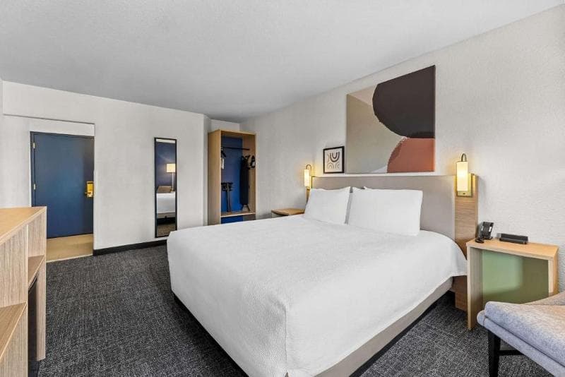 Spark by Hilton Glendale Phoenix North 5