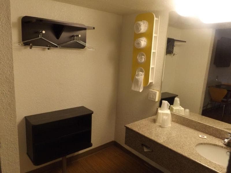 Motel 6 Glendale AZ main