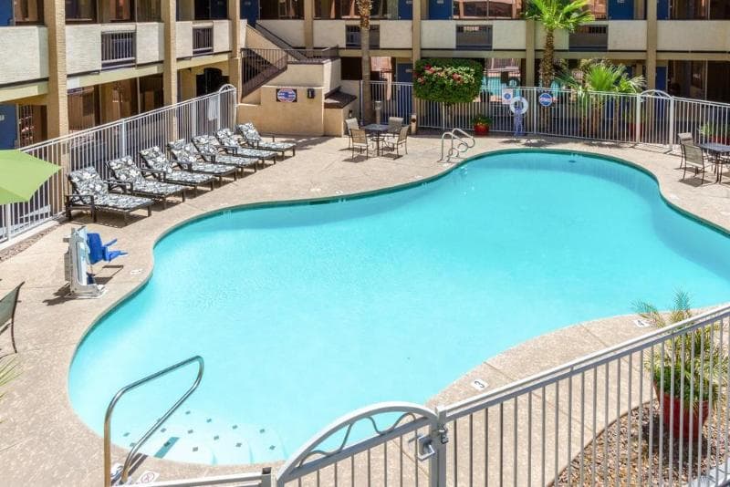 Motel 6 Glendale AZ 5