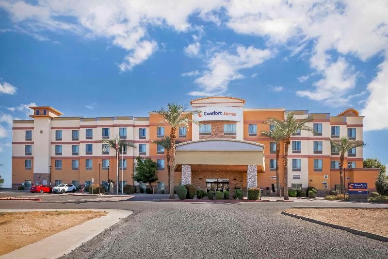 Comfort Suites State Farm Stadium Area 5