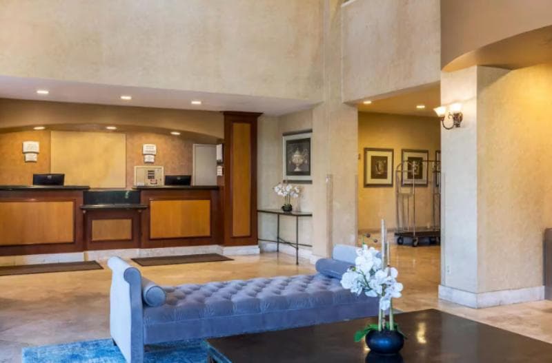 Ramada Suites by Wyndham San Diego 3