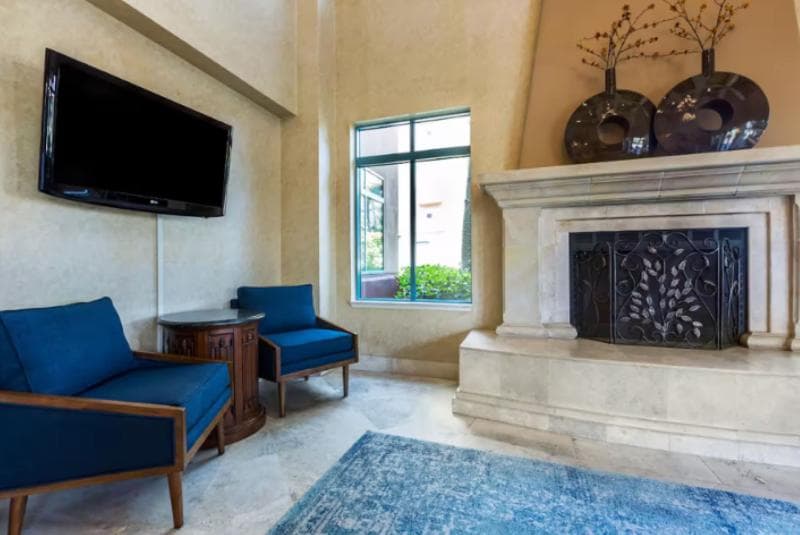 Ramada Suites by Wyndham San Diego 4