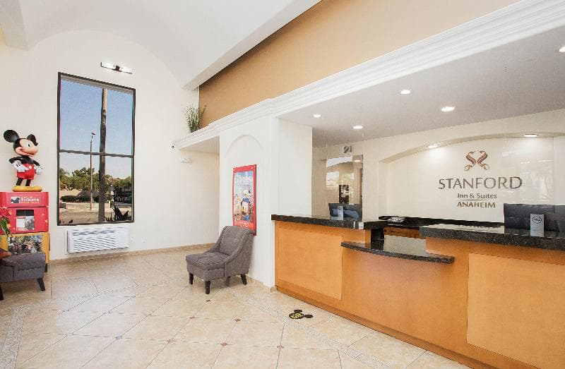 Stanford Inn & Suites Anaheim 5