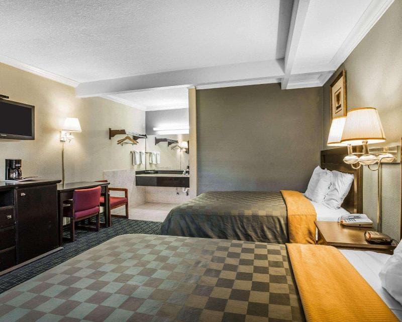 Hotel H-Wood 3