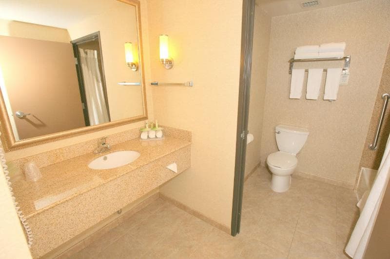 Holiday Inn Express San Diego South - Chula Vista 4