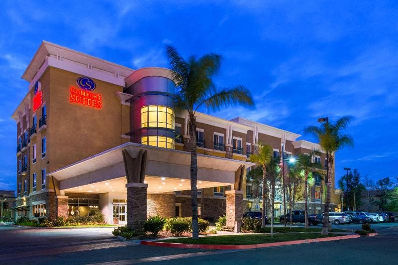 Comfort Suites Ontario Airport photo 1