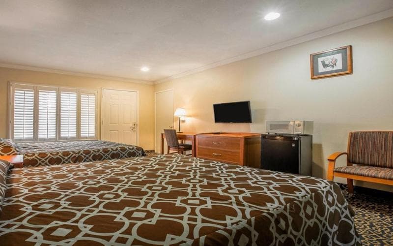 Motel 6 Anaheim Convention Center 4