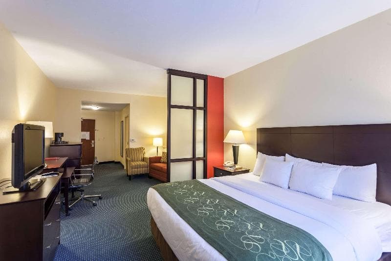 Comfort Suites 2