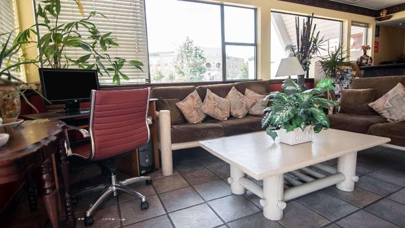 Super 8 By Wyndham Albuquerque Downtown 2